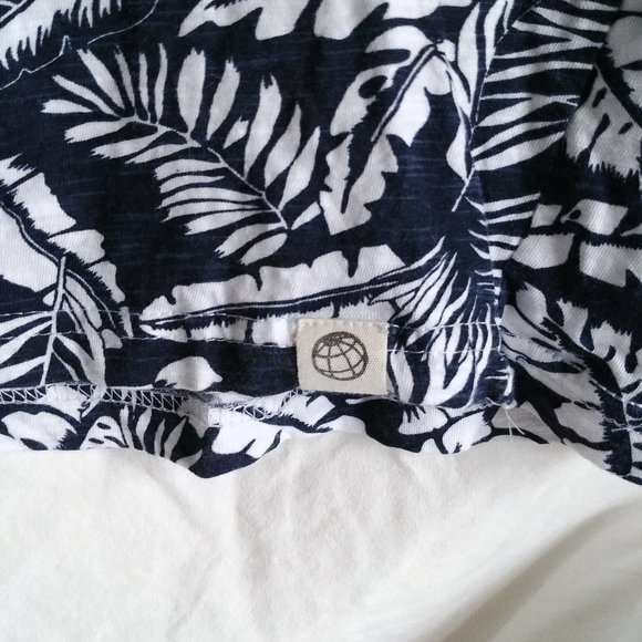 Free Planet Mens Hawaiin Print Pocket Tee, Size Lg - Picture 4 of 7